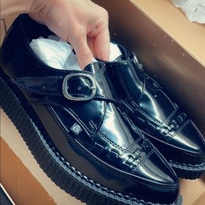 TUK Hi-Shine Buckle Creepers Size 9 NWT!